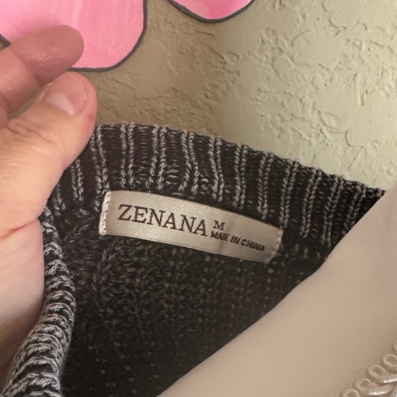NWOT Zenana 100% Cotton Gray/Black Sweater SZ MD oversized - Picture 5 of 6